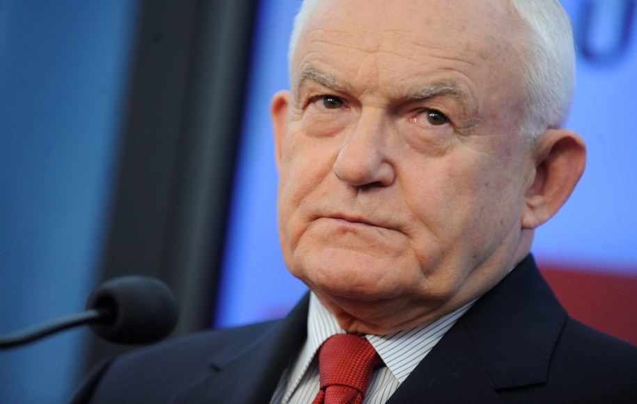 Leszek Miller /PAP/Bartłomiej Zborowski /PAP