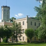 Letnia rezydencja królów w Mysłakowicach. Odkryj historię niezwykłego pałacu