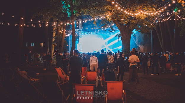"Letnisko Księży Młyn" - to festiwal muzyczny w plenerze na terenie dawnego fabrykanckiego osiedla /UMŁ /Materiały prasowe