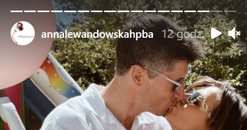 Lewandowscy okazywali sobie czułości podczas urodzin Klary i Laury Fot. https://www.instagram.com/annalewandowskahpba/ /Instagram