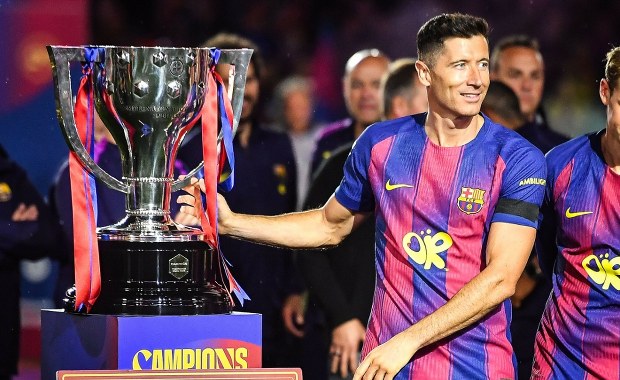 Lewandowski bliski odejścia z Barcelony? "Europa latem może być zamknięta"