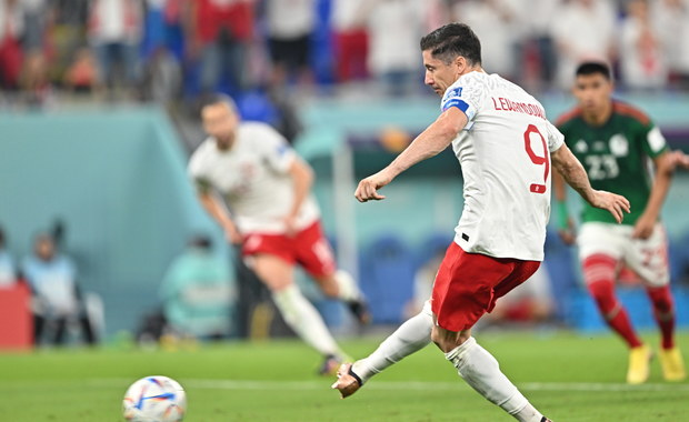 Lewandowski nie wykorzystał karnego. "Przepraszam"