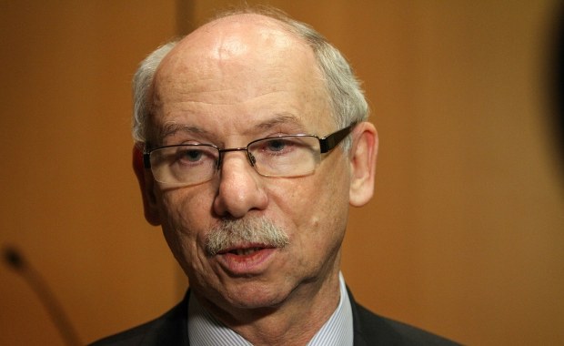 Lewandowski przedstawia "instruktaż obsługi" Trumpa