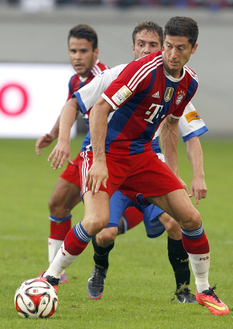 Lewandowski w meczu z Duisburgiem zadebiutował w Bayernie. Czy wywalczy sobie miejsce w pierwszym składzie? /AFP