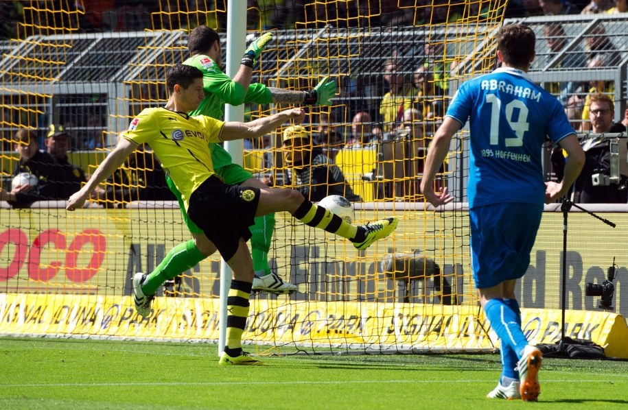 Lewandowski w meczuBorussia Dortmund - 1899 Hoffenheim /BERND THISSEN /PAP/EPA