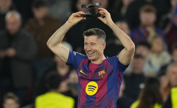 Lewandowski wysoko oceniony. Niespodziewany występ Szczęsnego