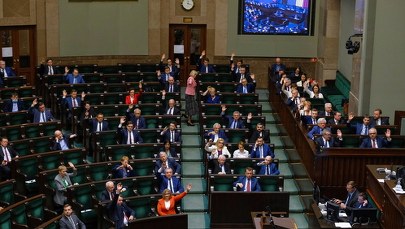 Lewica złoży wniosek do komisji etyki poselskiej ws. "chamskiej hołoty". Terlecki: Trudno zachować cierpliwość