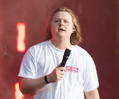 Lewis Capaldi czuje się oszukany przez Eda Sheerana. Wszystko z powodu domu