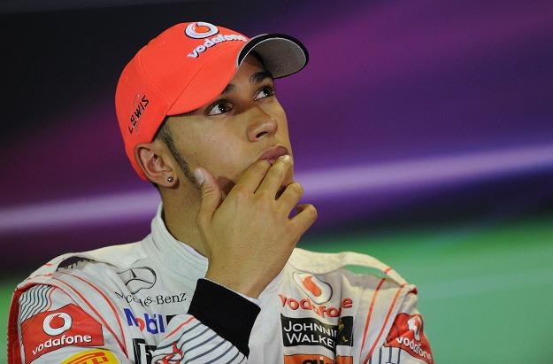 Lewis Hamilton jeździ w Formule jeden, jego brat Nicolas zadebiutował w Pucharze Renault Clio /AFP