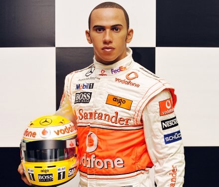 Lewis Hamilton w wydaniu woskowym /AFP