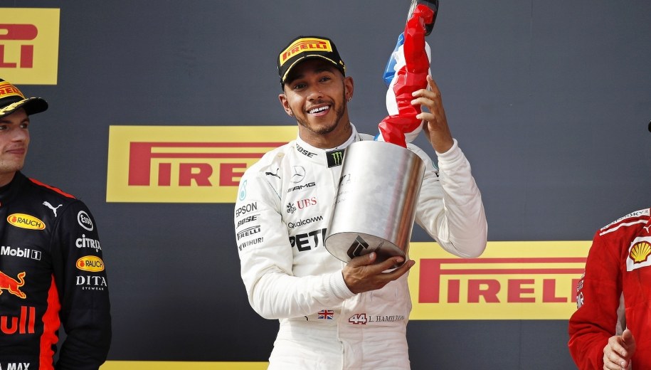 Lewis Hamilton /YOAN VALAT  /PAP/EPA