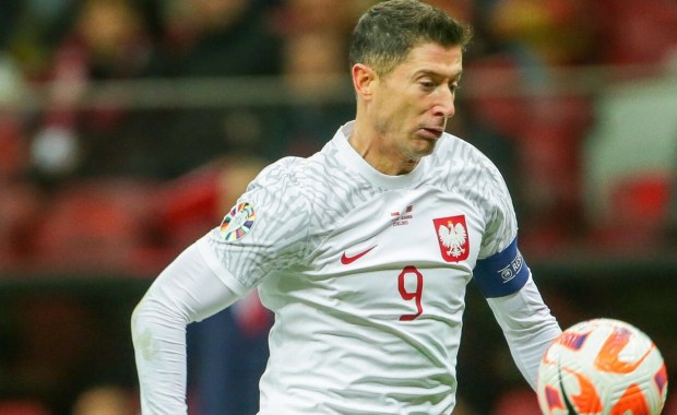 "Lewy" poza kadrą. Kulisy szokującej decyzji Probierza