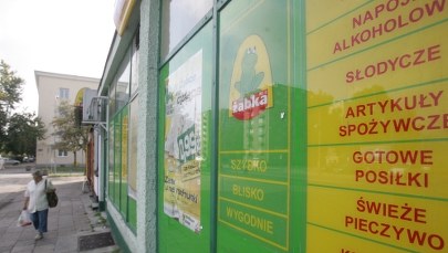 Lex Żabka powraca. Rząd przeciw zaostrzeniu zakazu handlu