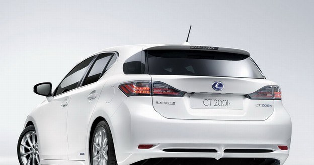 Lexus CT 200h /Informacja prasowa