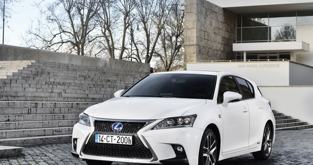 Lexus CT 200h /Informacja prasowa