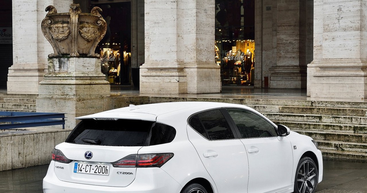 Lexus CT 200h /Informacja prasowa