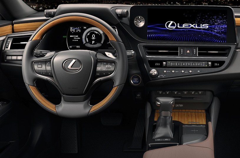 Lexus ES 300h /Informacja prasowa