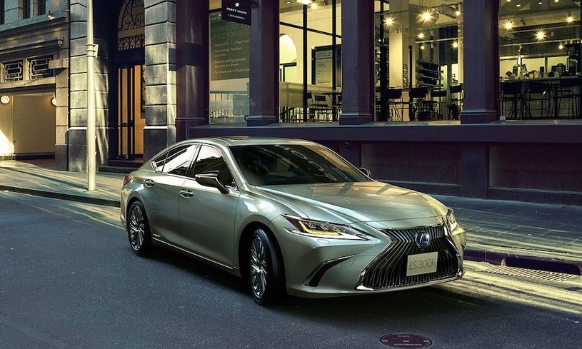 Lexus ES /Informacja prasowa