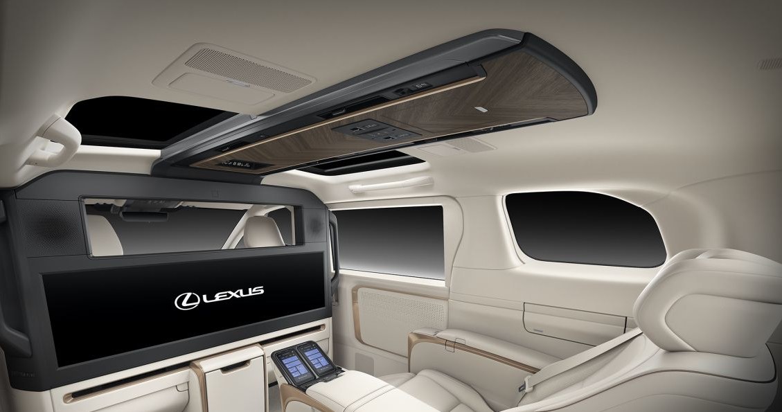 Lexus LM /materiały prasowe
