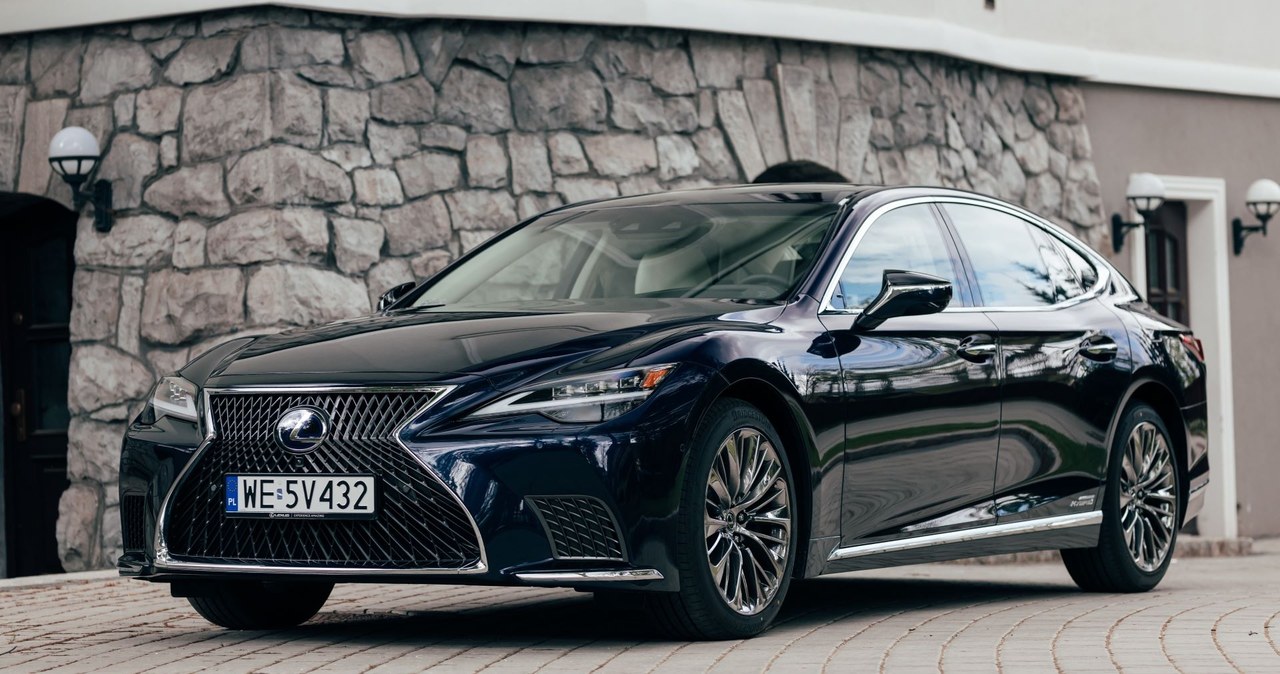 Lexus LS skończył 35 lat. /materiały prasowe