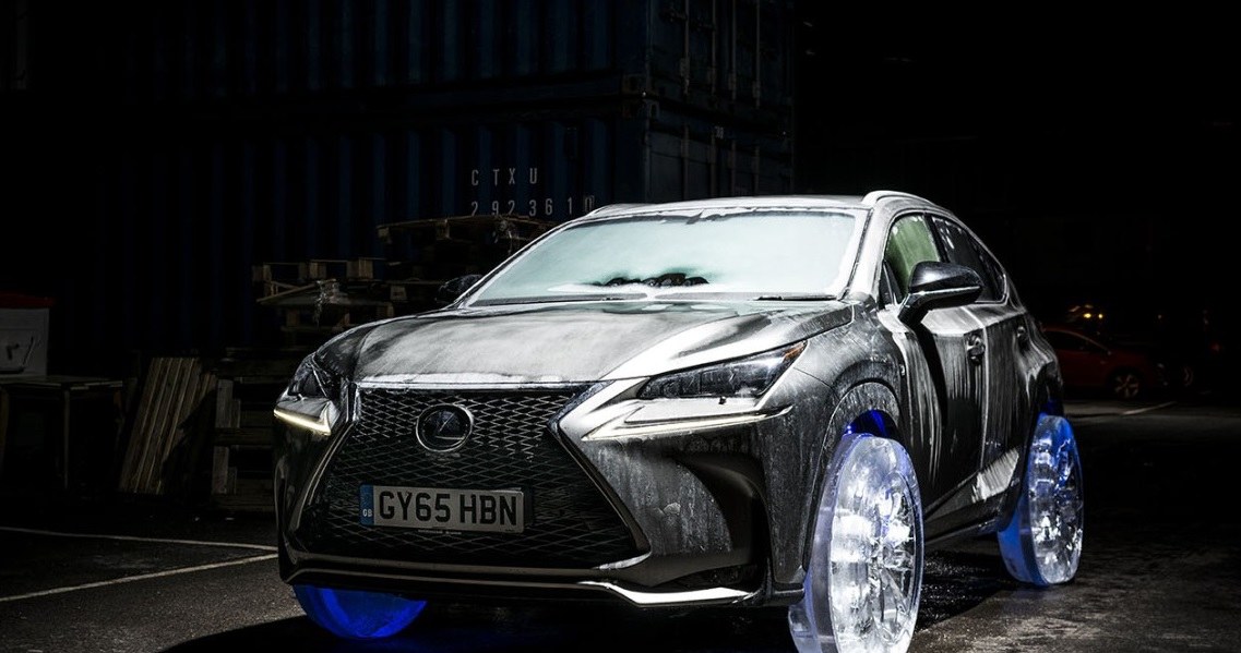 Lexus NX na lodowych kołach /Informacja prasowa