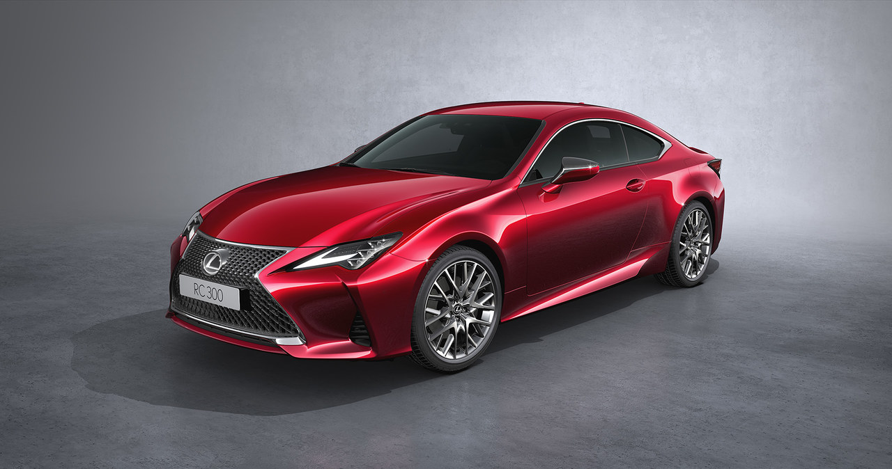 Lexus RC 300 /Informacja prasowa