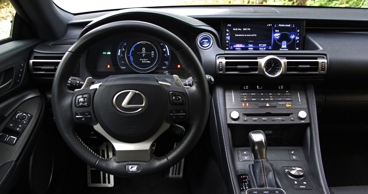 Lexus RC 300h F Sport /INTERIA.PL