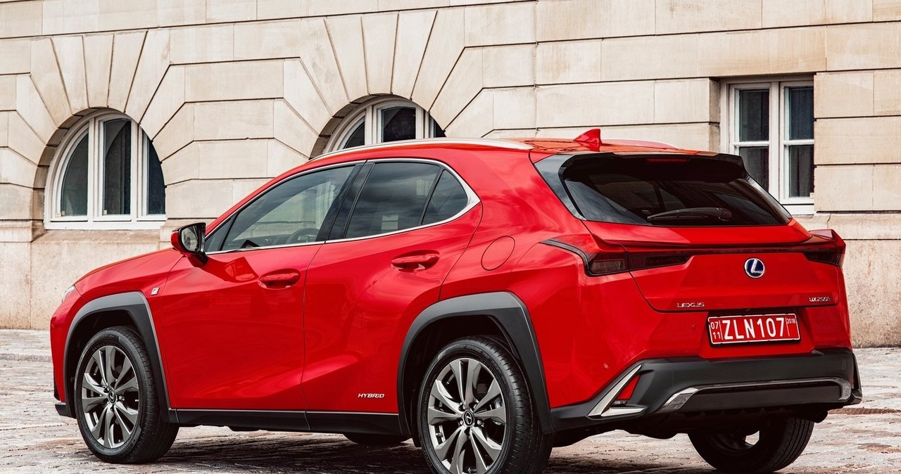 Lexus UX 250h /Informacja prasowa