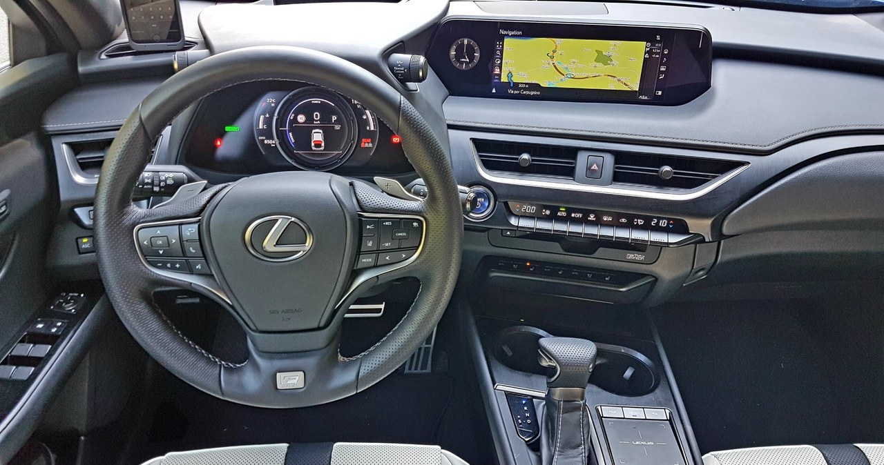 Lexus UX 250h /INTERIA.PL