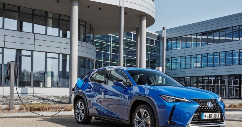 Lexus UX 300e /Informacja prasowa