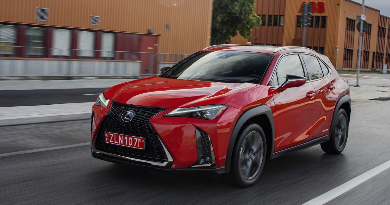 Lexus UX /Lexus