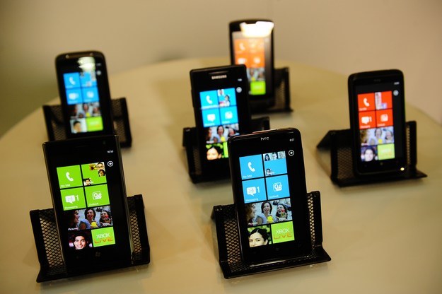 LG, HTC, Samsung i inne firmy przygotowały szereg smartfonów z Windows Phone 7. To dopiero początek /AFP