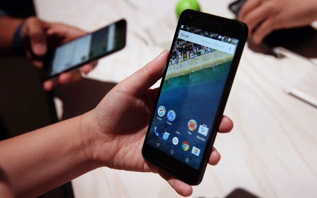 LG Nexus 5X z Androidem 6.0 Marshmallow /AFP
