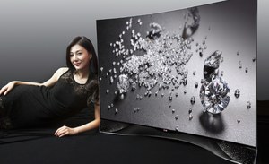 LG OLED TV z 460 kryształami Swarovskiego