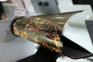 LG rusza z produkcją elastycznych wyświetlaczy OLED