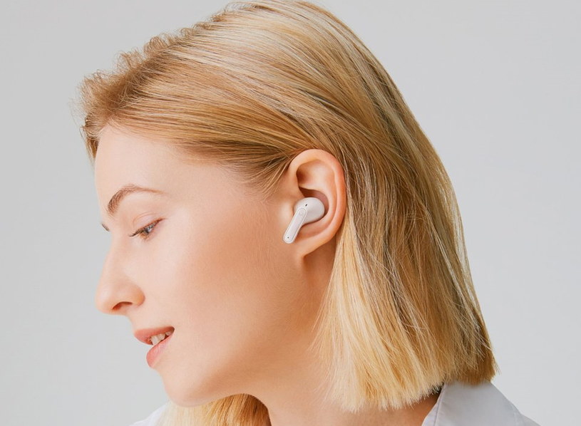 LG Tone Free FP8  - słuchawki dobrze leżą w uchu /materiały prasowe