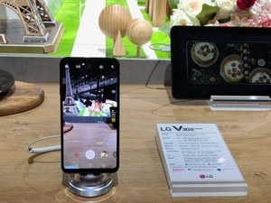 ​LG V30S ThinQ - pierwsze wrażenia z MWC 2018