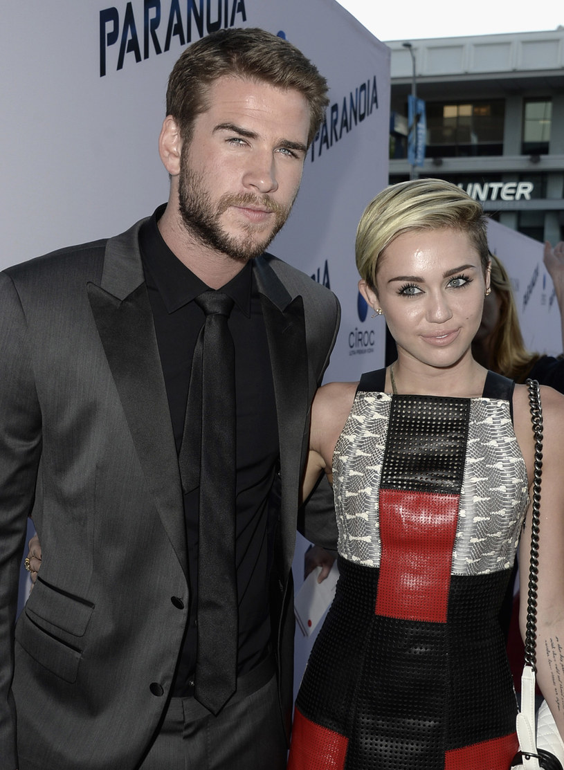 Liam Hemsworth ostrzegł chłopaka Miley przed nią /Kevin Winter /Getty Images