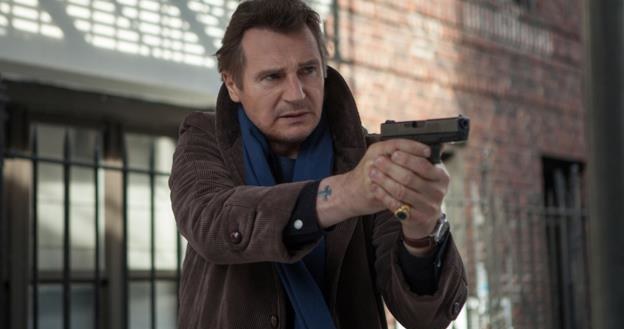 Liam Neeson to idealna osoba. Warto było na nią poczekać nawet 10 lat! - mówi reżyser, Scott Frank /materiały dystrybutora