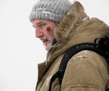Liam Neeson w filmie "Przetrwanie".