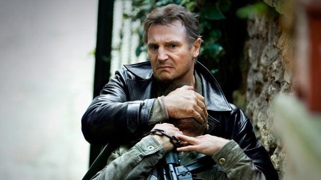Liam Neeson w "Uprowadzonej 3". Wydaje się, że widzowie będą mieli większy ubaw od aktora... /materiały dystrybutora