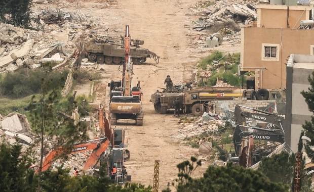 Liban niczym Strefa Gazy. Dlaczego Izrael niszczy przygraniczne wioski?