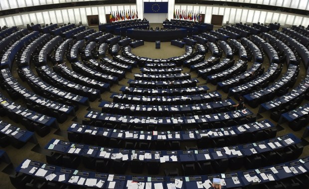 Liberałowie działają poprzez 3 unijne instytucje w kwestii praworządności. Chodzi o budżet UE