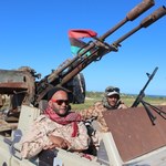 Libia: Trwają walki o stolicę kraju