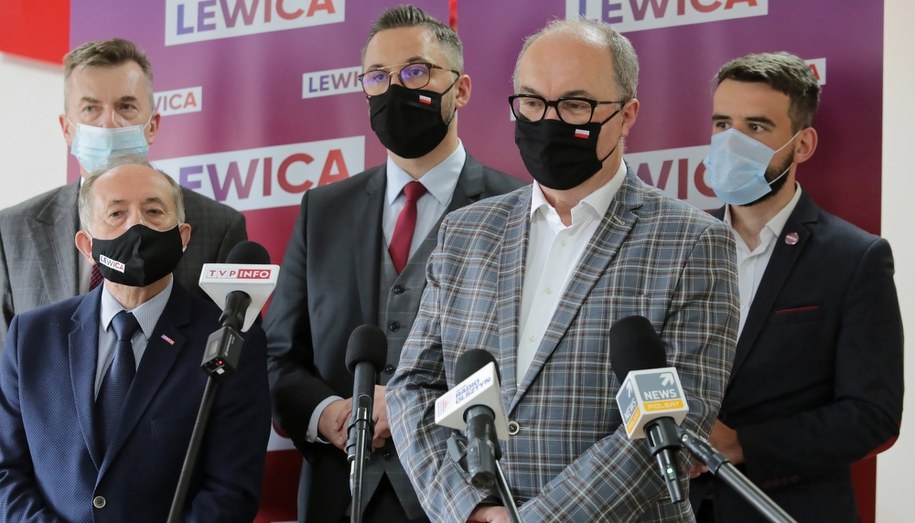 Lider Nowej Lewicy Włodzimierz Czarzasty oraz politycy, samorządowcy i działacze Lewicy /Tomasz Waszczuk /PAP