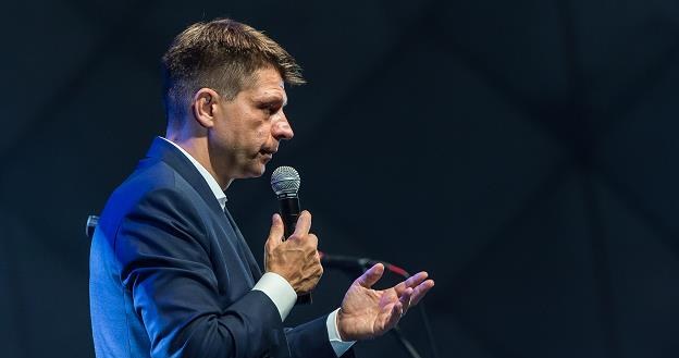 Lider Nowoczesnej Ryszard Petru. Ta partia jest przeciw zakazowi  handlu w niedziele /PAP