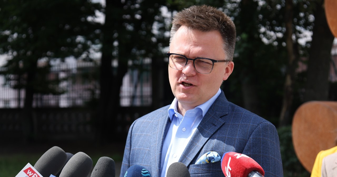 Lider Polski 2050 Szymon Hołownia wskazał na priorytety rządu /Albert Zawada /PAP