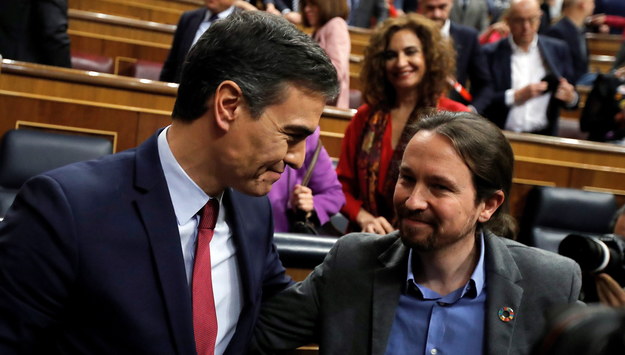 Lider PSOE Pedro Sanchez i szef Unidas Podemos Pablo Iglesias /JUAN CARLOS HIDALGO    /PAP/EPA