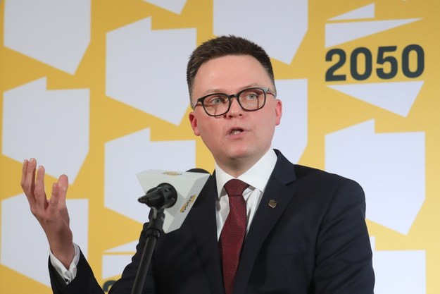 Lider Ruchu Polska 2050 Szymon Hołownia podczas konferencji prasowej /Paweł Supernak /PAP