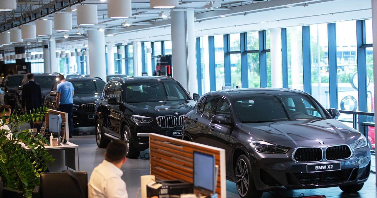 Liderem polskiego rynku samochodów premium jest BMW /Getty Images